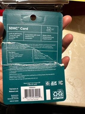 SDHC 32GB Memory Card Packaging - Teal